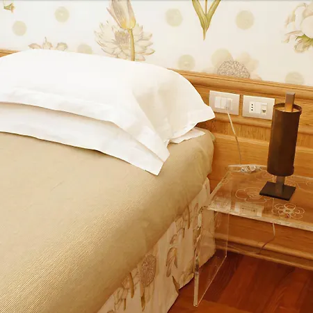 Santa Rosa Relais 노치