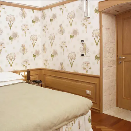 Santa Rosa Relais Ξενοδοχείο